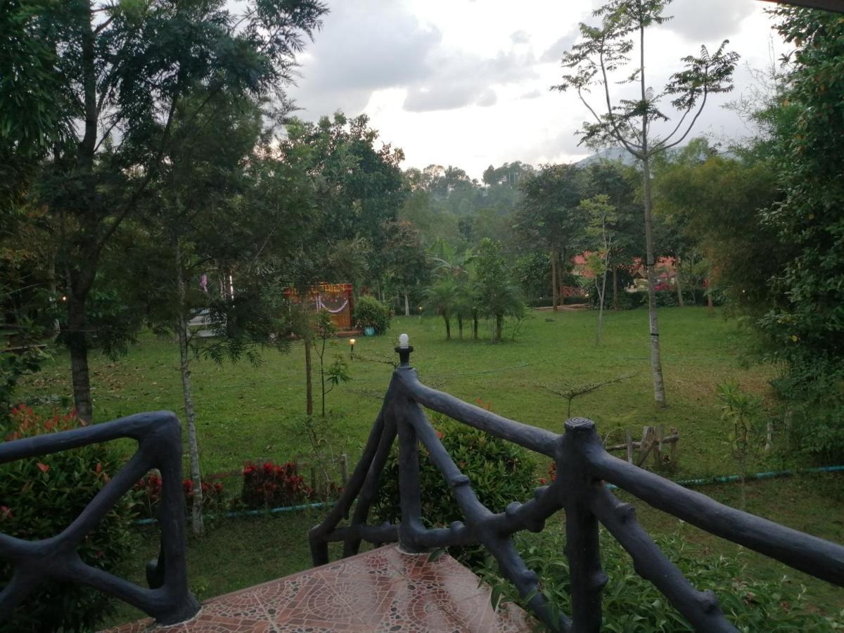 英达花园山度假村 碧差汶 外观 照片
