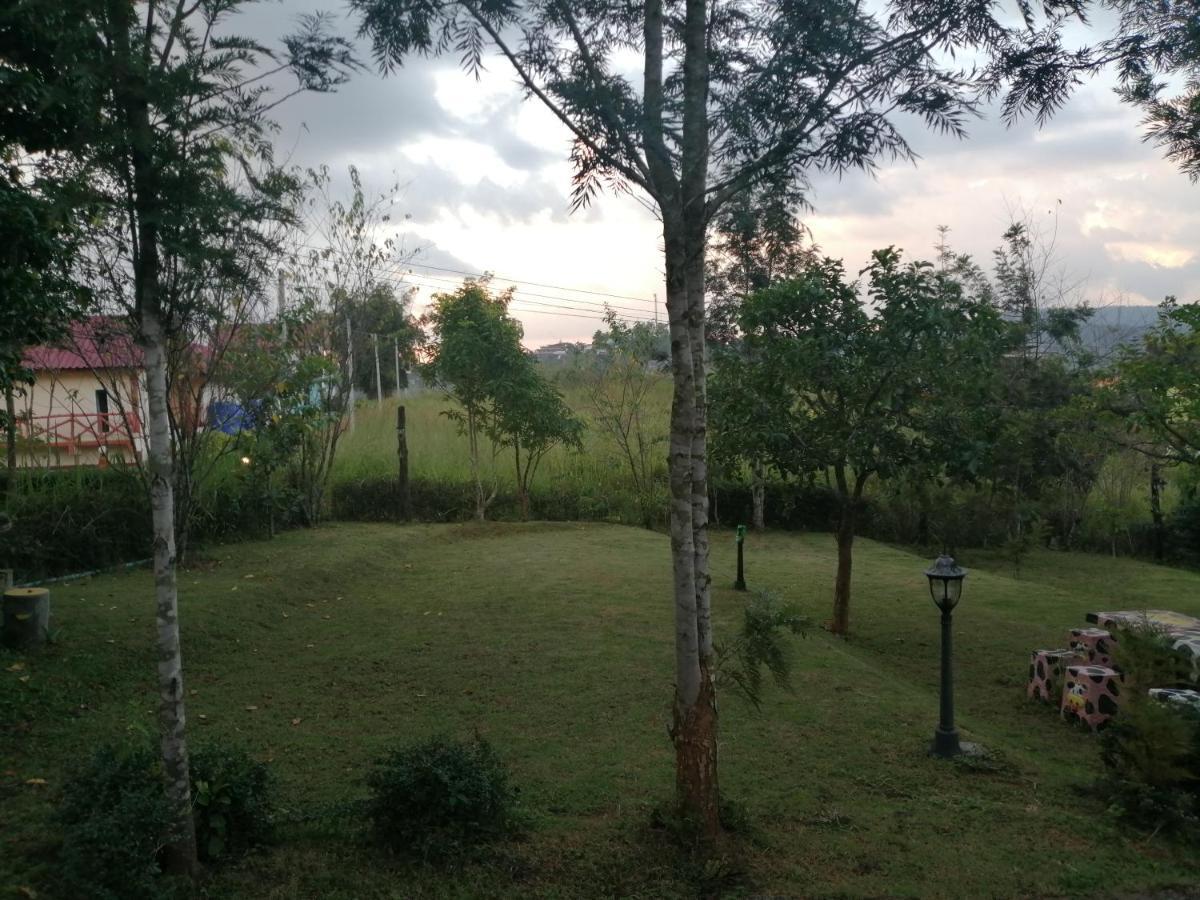英达花园山度假村 碧差汶 外观 照片